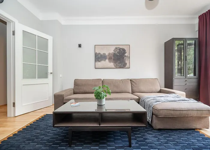 Vokieciu St With Balcony I In The Center Of It I Cohost Vilnius