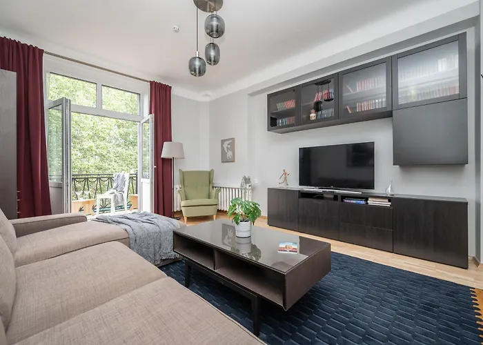 Vokieciu St With Balcony I In The Center Of It I Cohost Apartman Vilnius