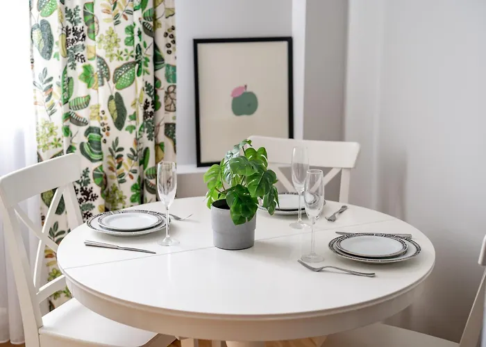 Vokieciu St With Balcony I In The Center Of It I Cohost * 维尔纽斯