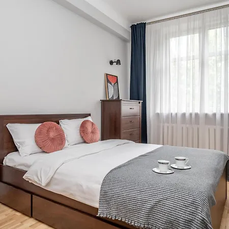 Apartment Vokieciu St With Balcony I In The Center Of It I Cohost