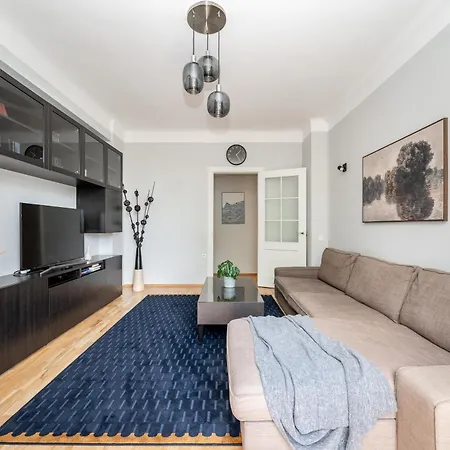 Apartment Vokieciu St With Balcony I In The Center Of It I Cohost *