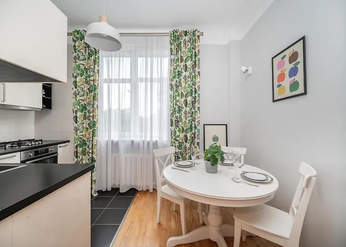 Vokieciu St With Balcony I In The Center Of It I Cohost